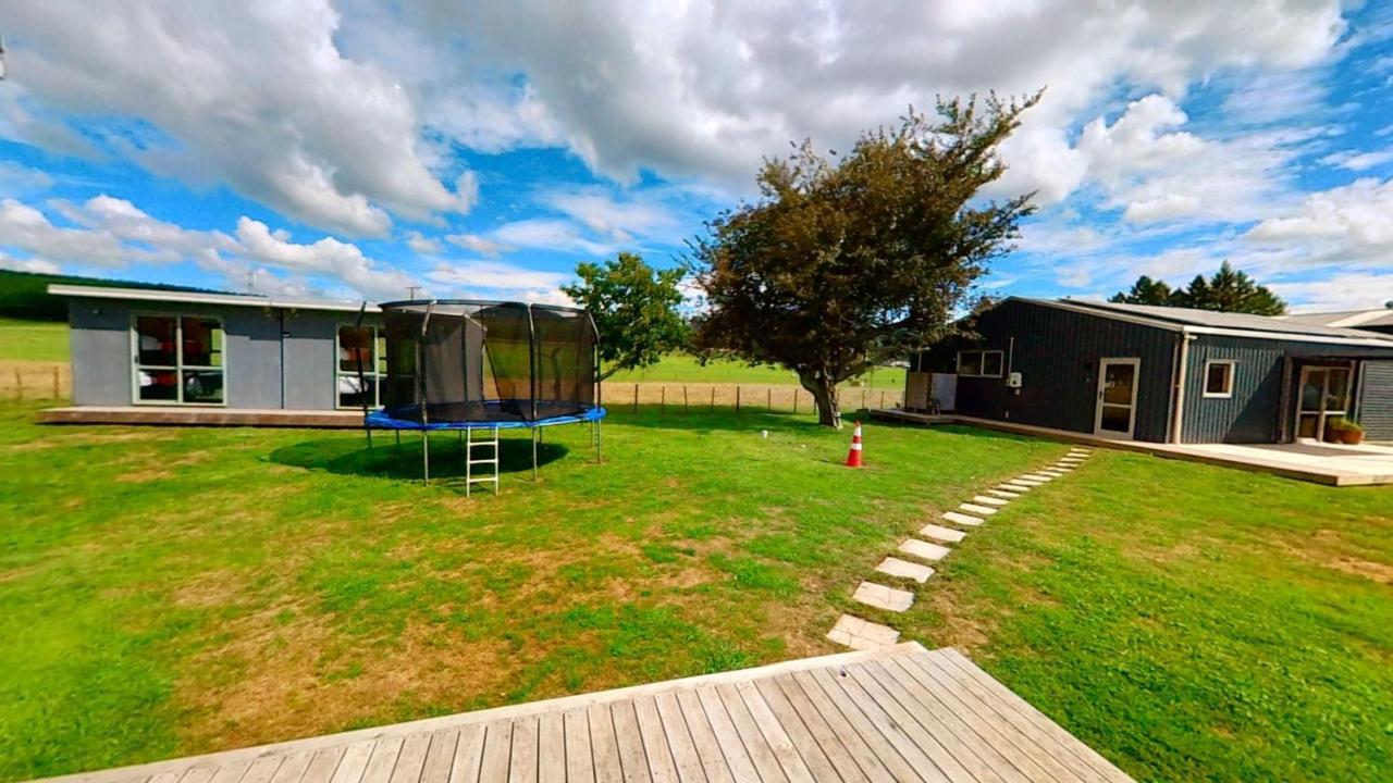 Full Holiday Home To Yourself, Up To 21 Guests Atiamuri Екстериор снимка