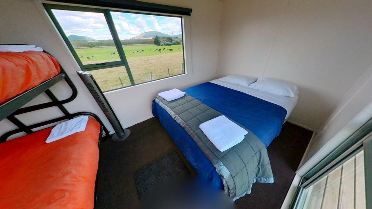 Full Holiday Home To Yourself, Up To 21 Guests Atiamuri Екстериор снимка